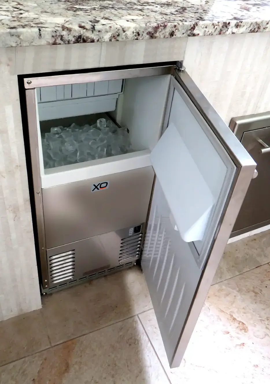 ice maker