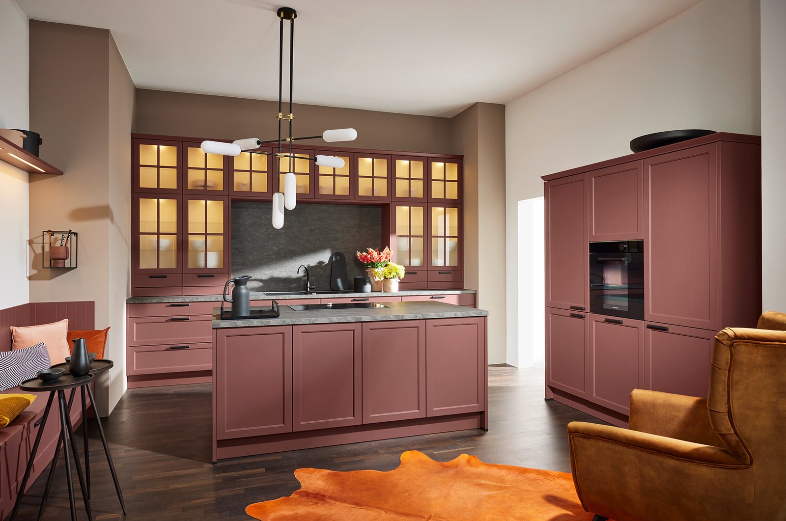 Handled German kitchen door detail